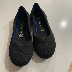 Black Rothy’s Round Toe